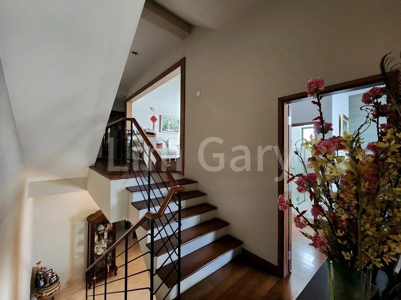 5 Bed Semi-Detached House (Landed) for Sale in King's Road - Image 7