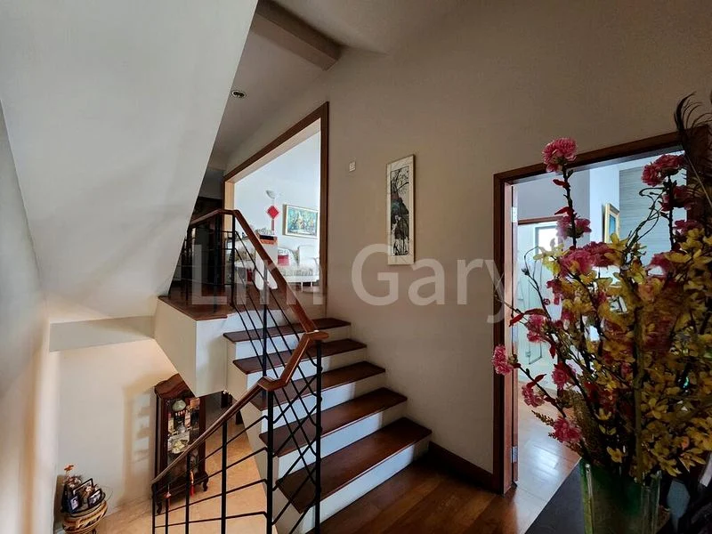 5 Bed Semi-Detached House (Landed) for Sale in King's Road - Image 11