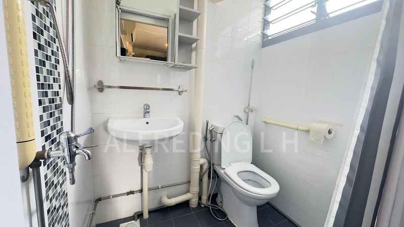 3 Room (3NG) HDB for Sale in 296 Tampines Street 22 - Image 7