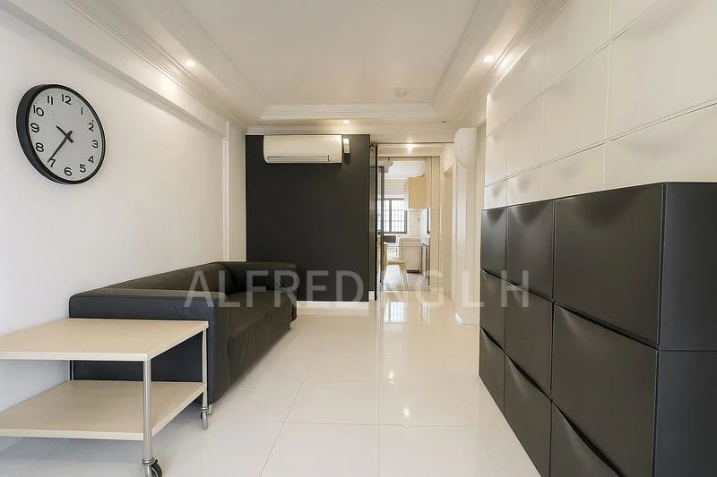 3 Room (3NG) HDB for Sale in 296 Tampines Street 22 - Image 4
