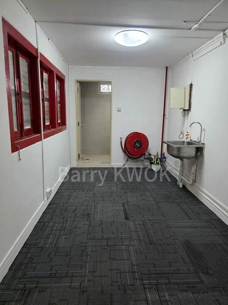 Shop / Shophouse for Rent: Craig Road - Image 1