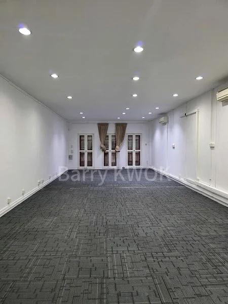 Shop / Shophouse for Rent: Craig Road - Image 6