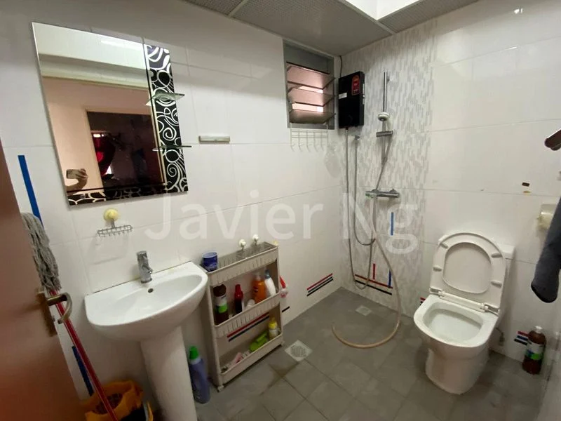Common Room (HDB) for Rent in  693A Woodlands Avenue 6 - Image 4