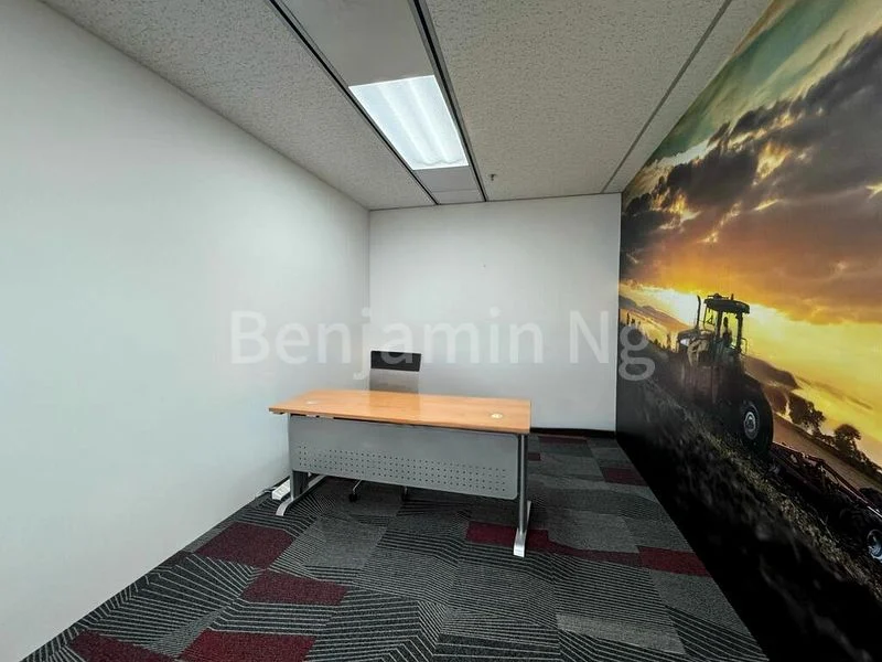 Office for Rent: United Square - Image 9