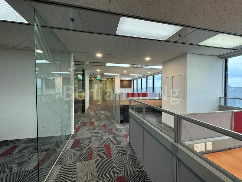 Office for Rent: United Square - Image 7