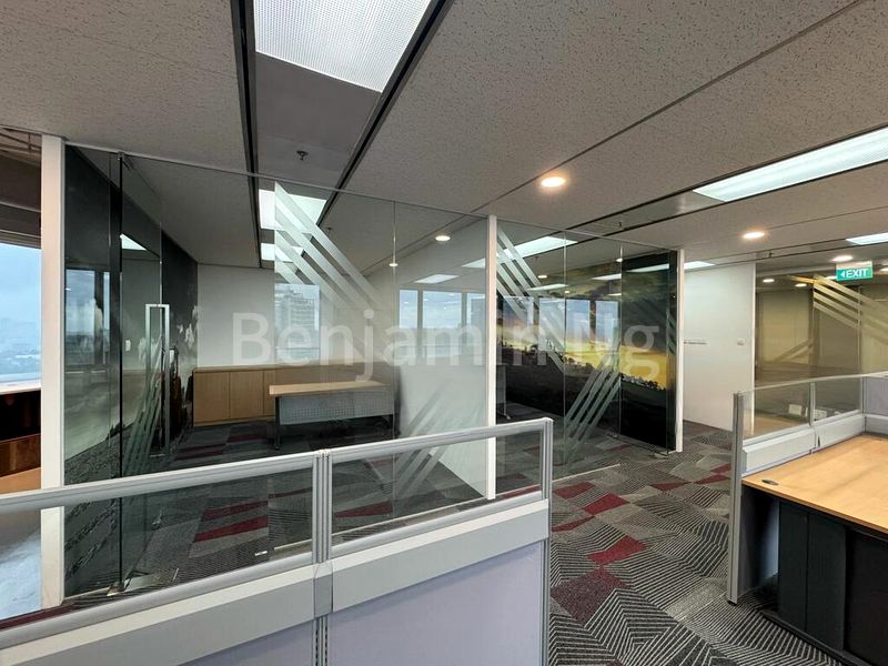 Office for Rent: United Square - Image 4