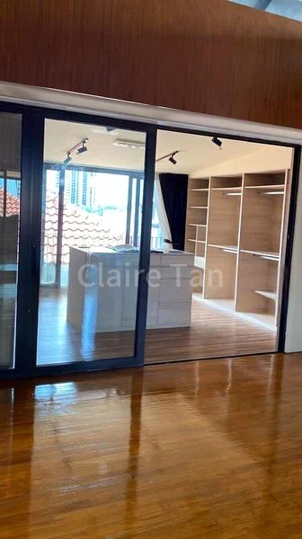 5 Bed Bungalow (Landed) for Sale in  Lucky Court - Image 2