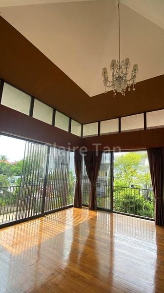 5 Bed Bungalow (Landed) for Sale in  Lucky Court - Image 3