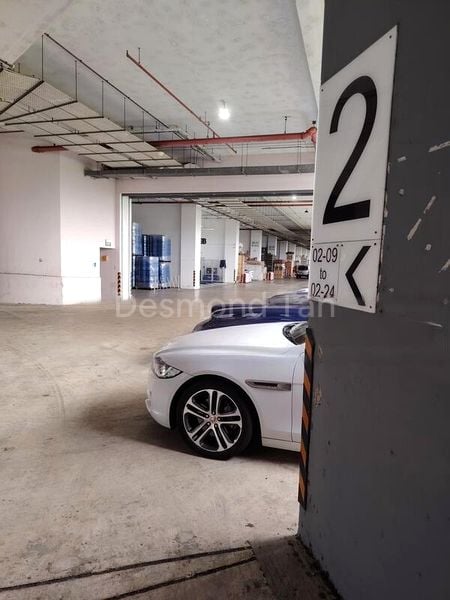 Gold Pine Industrial Building - Image 1