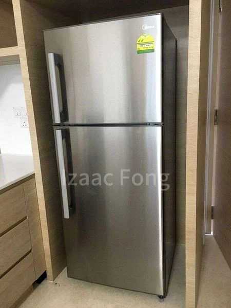 2 Bed Condo for Rent in Sennett Residence - Image 11