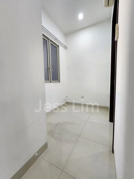 2 Bed Condo for Rent in  The Water Edge - Image 17