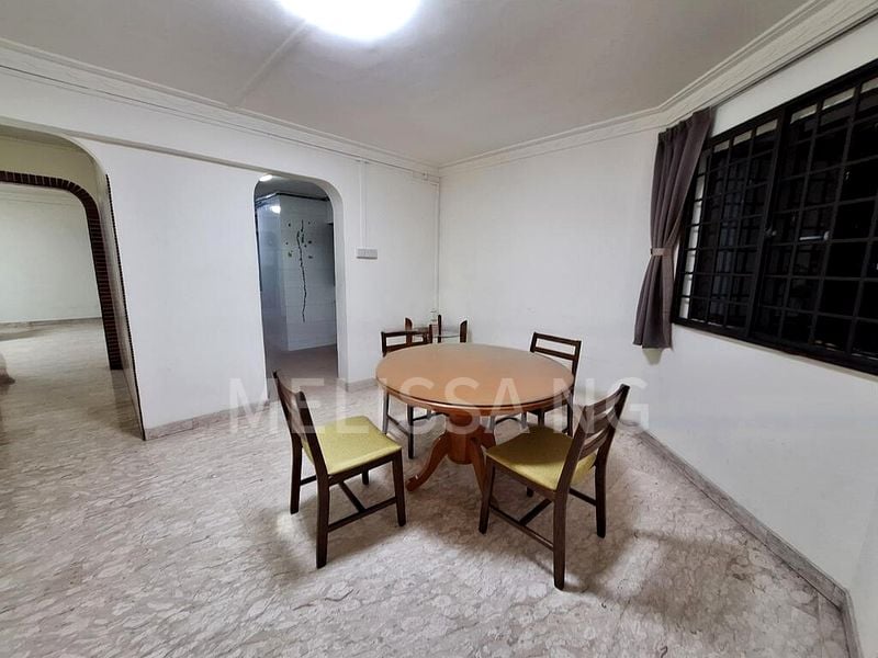 5 Room (5I) HDB for Rent in  203 Jurong East Street 21 - Image 8