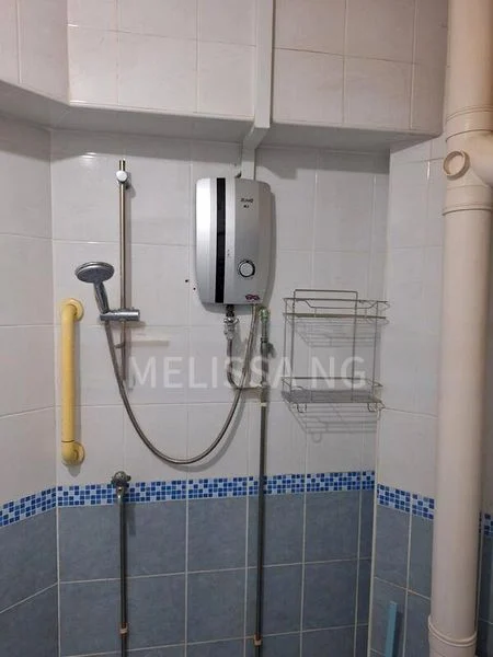 5 Room (5I) HDB for Rent in  203 Jurong East Street 21 - Image 2