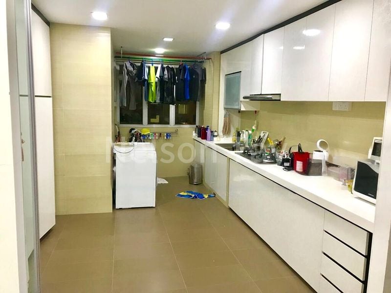5 Room (5I) HDB for Sale in  165 Simei Road - Image 11