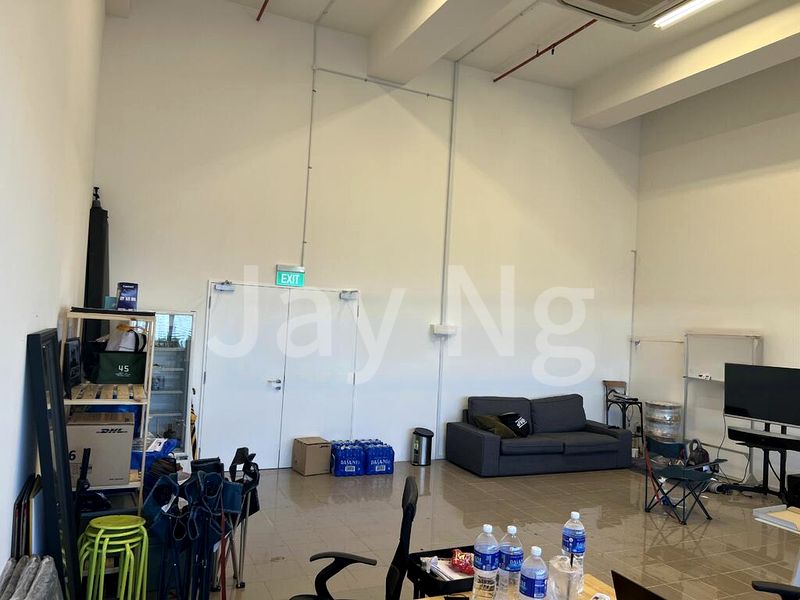 Light Industrial (B1) for Rent: Foo Wah Industrial Building - Image 5