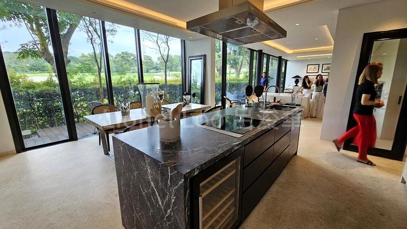 5 Bed Cluster House (Landed) for Sale in The Green Collection - Image 1