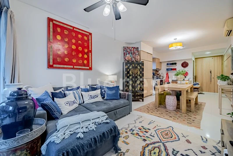 2 Bed Condo for Sale in Waterfront Gold - Image 2