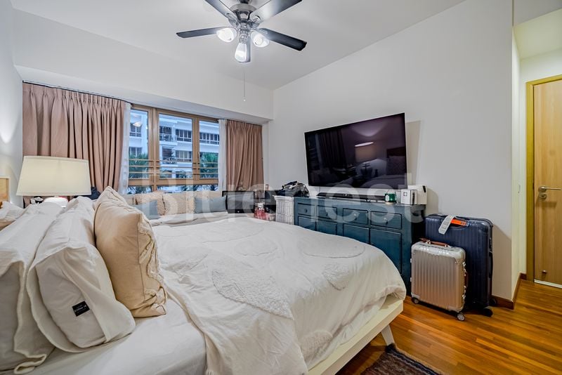 2 Bed Condo for Sale in Waterfront Gold - Image 9