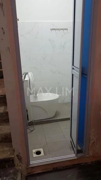 Shop / Shophouse for Rent: 844 Sims Avenue - Image 10