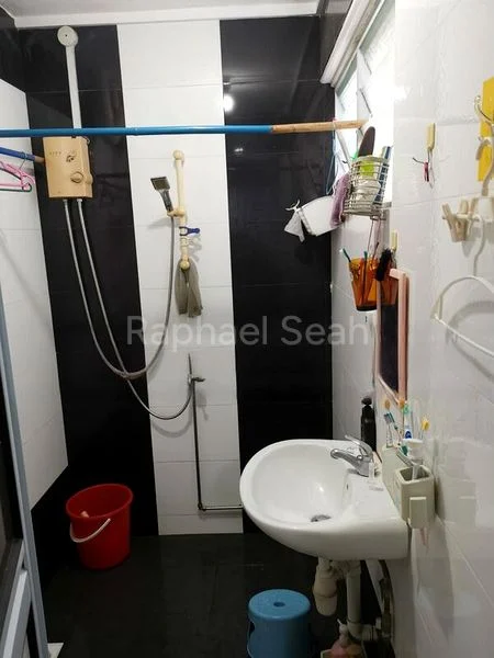 Shop / Shophouse for Sale: 419 Tampines Street 41 - Image 4