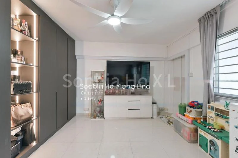 Executive HDB for Sale in  133 Marsiling Rise - Image 6