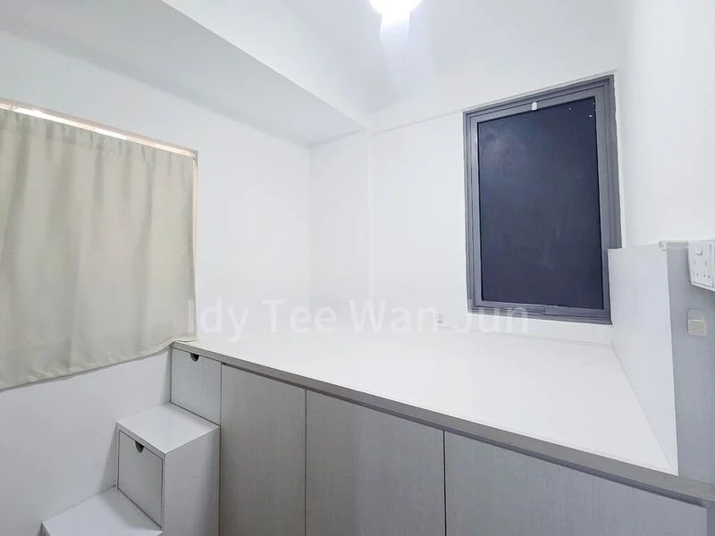 4 Bed Executive Condo for Rent in  The Visionaire - Image 3