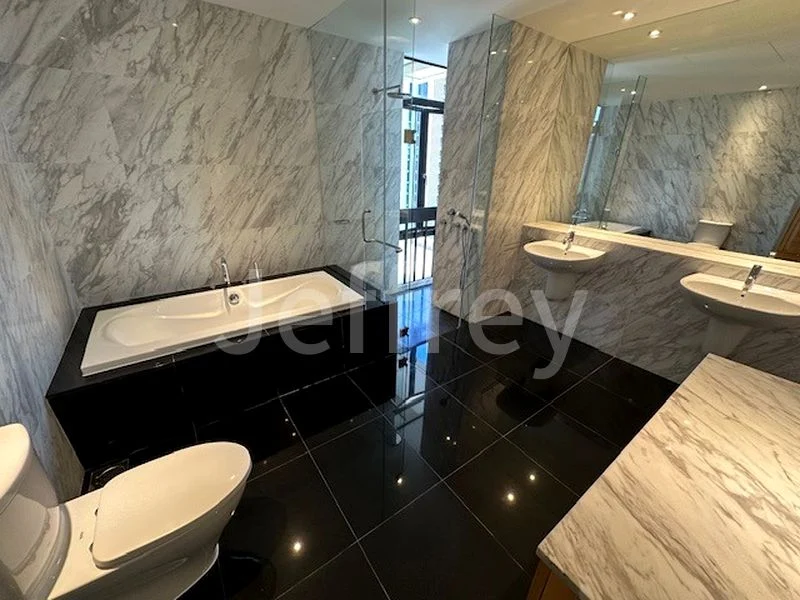 3+1 Bed Condo for Rent in The Colonnade - Image 16