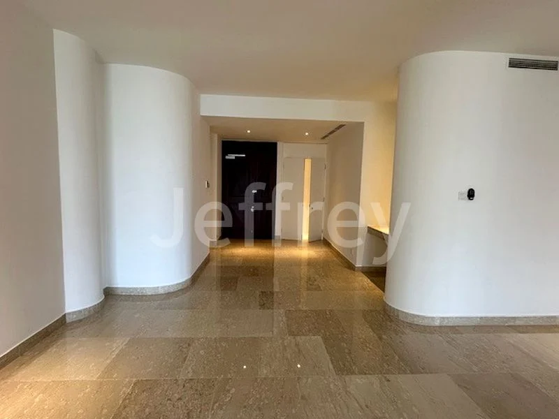 3+1 Bed Condo for Rent in The Colonnade - Image 6