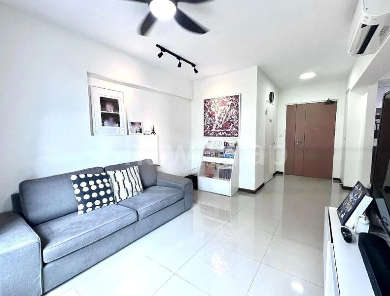 4 Room (4A) HDB for Sale in  184A Woodlands Street 13 - Image 2