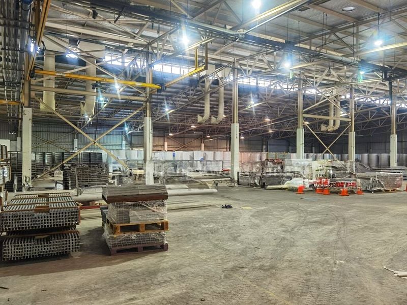 Factory / Workshop (B2) for Rent:  10m Ceiling - Standalone - Direct Access - Image 5