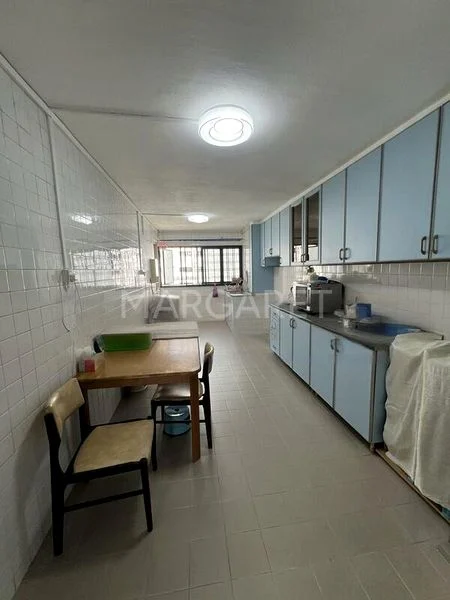 4 Room (4NG) HDB for Rent in  573 Ang Mo Kio Avenue 3 - Image 3