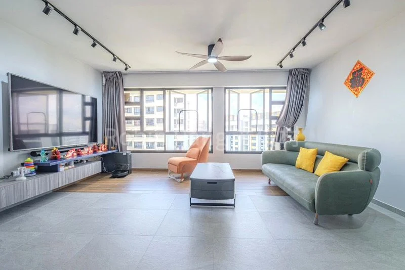 5 Room (5A) HDB for Sale in  463A Bukit Batok Street 41 - Image 3