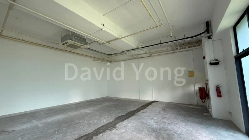 Light Industrial (B1) for Rent: Tradehub 21 - Image 4