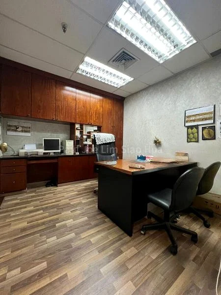 Office for Rent: Textile Centre - Image 2