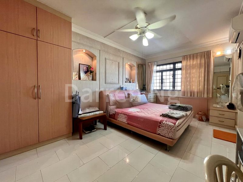 Executive HDB for Sale in  134 Pasir Ris Street 11 - Image 6