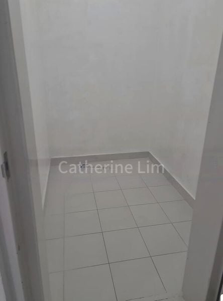 3 Bed Condo for Rent in  One Amber - Image 10