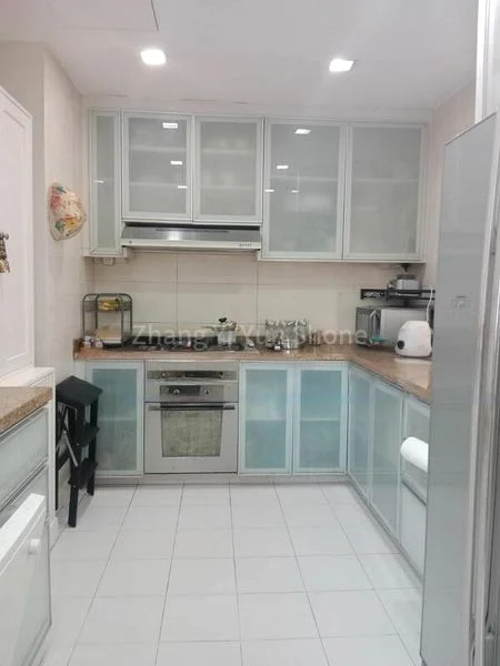 4 Bed Condo for Rent in  Spring Grove - Image 7