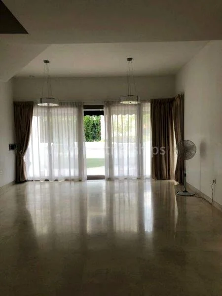 5 Bed Cluster House (Landed) for Sale in  Eastrees - Image 6