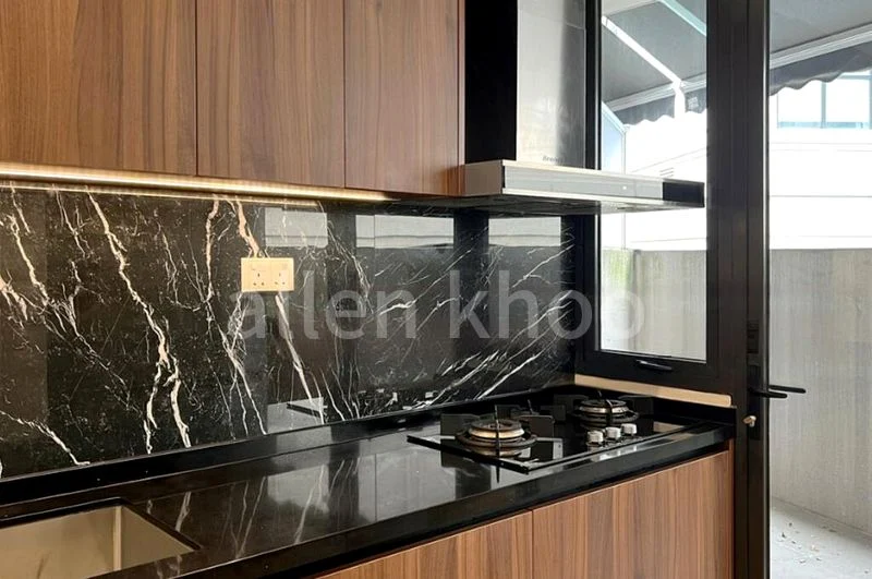 5 Bed Semi-Detached House (Landed) for Rent in  Novena Rise - Image 2