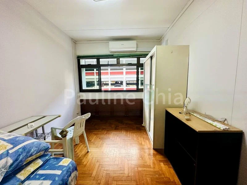 5 Room (5I) HDB for Rent in  268 Toh Guan Road - Image 5