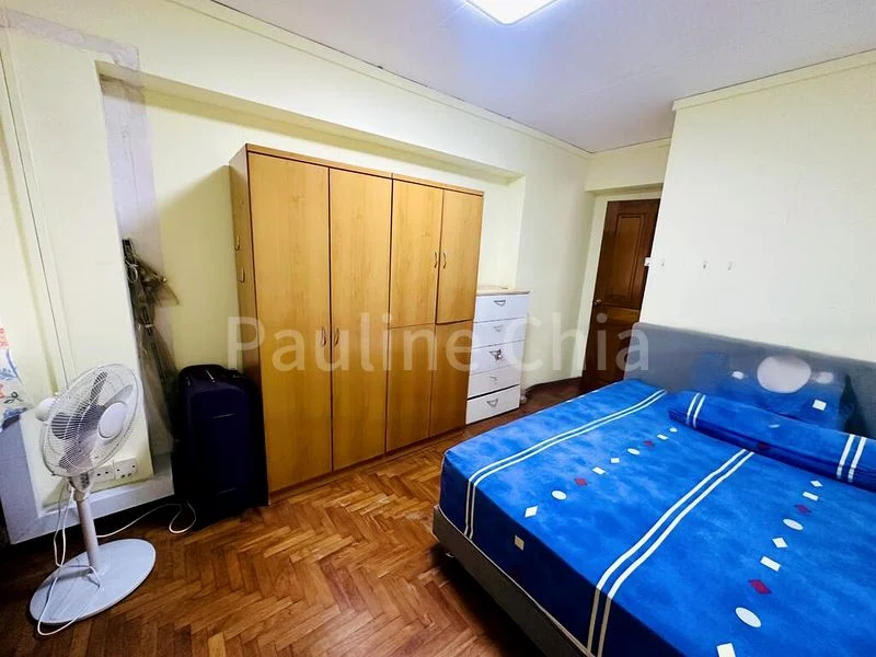 5 Room (5I) HDB for Rent in  268 Toh Guan Road - Image 6