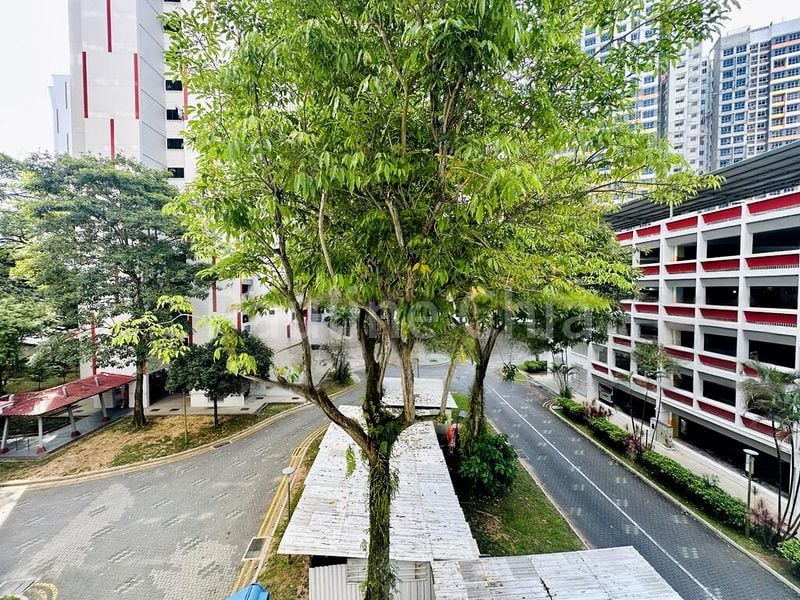 5 Room (5I) HDB for Rent in  268 Toh Guan Road - Image 1