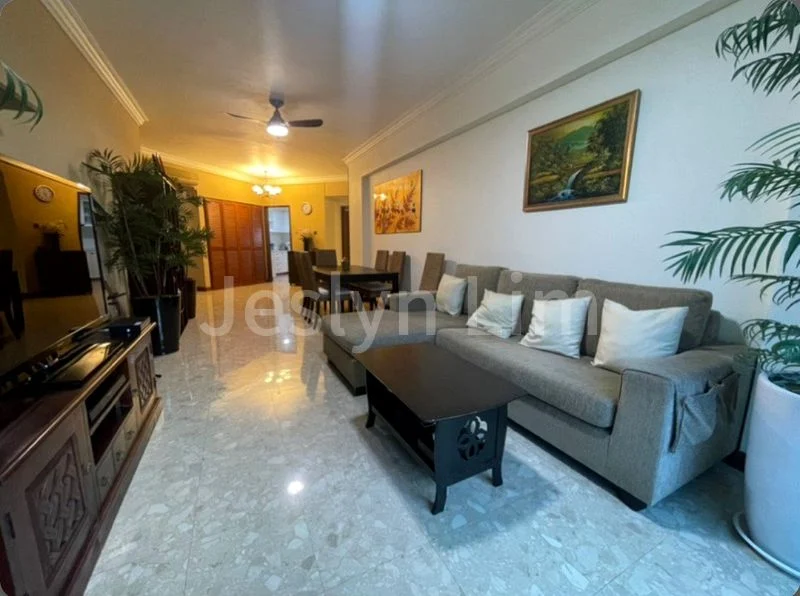 3 Bed Executive Condo for Sale in Eastvale - Image 2