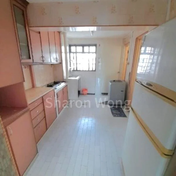 3 Room (3I) HDB for Rent in  119 Bukit Merah View - Image 4