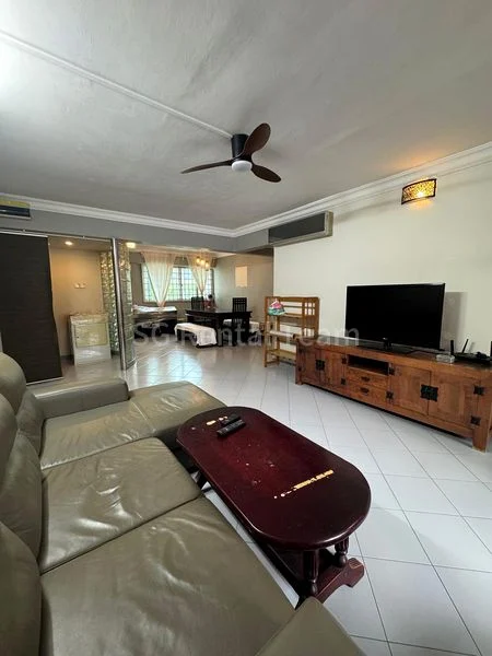 5 Room (5A) HDB for Rent in 117 Serangoon North Avenue 1 - Image 1
