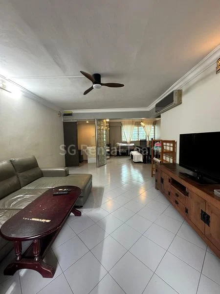 5 Room (5A) HDB for Rent in 117 Serangoon North Avenue 1 - Image 2