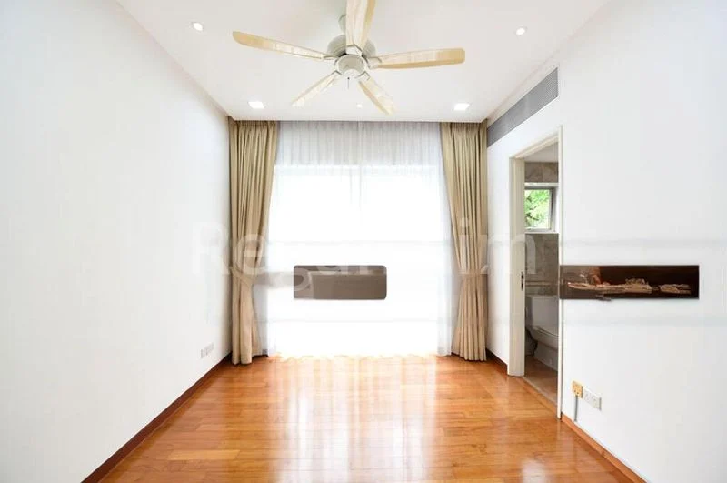 3 Bed Condo for Rent in  Nassim Jade - Image 2