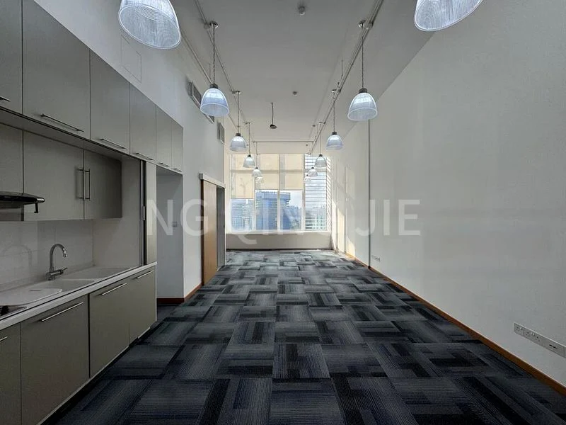 Office for Rent: The Central - Image 6