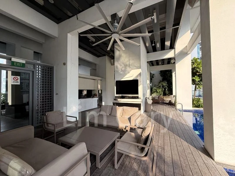 2 Bed Condo for Rent in 26 Newton - Image 9