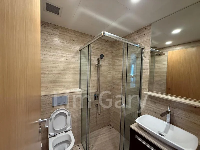 2 Bed Condo for Rent in 26 Newton - Image 11